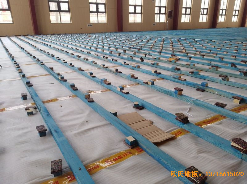 河南新密市體育發(fā)展中心體育木地板鋪設案例