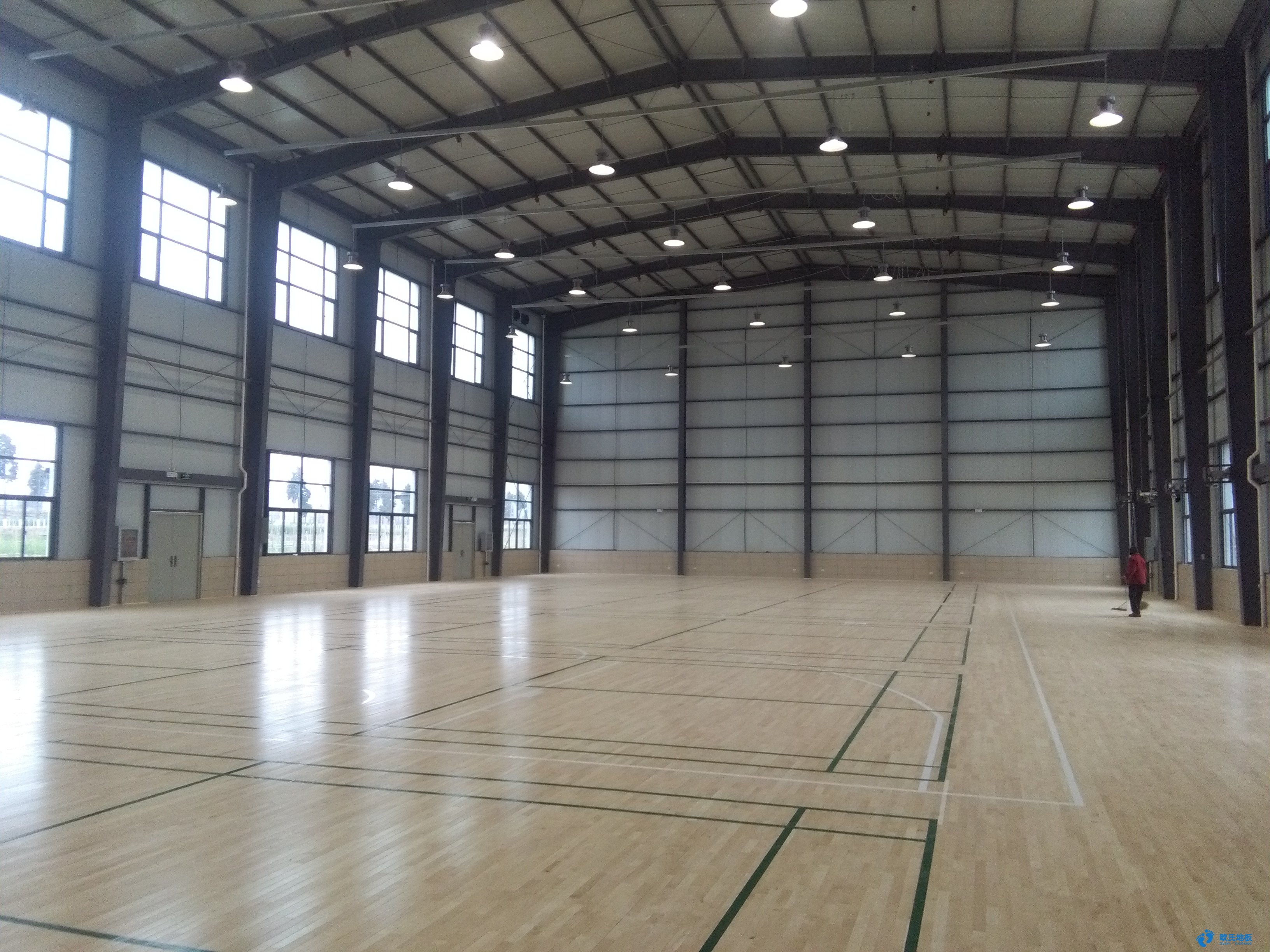 專(zhuān)業(yè)體育木地板好處