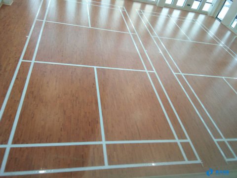 沈陽體育館運(yùn)動木地板翻新維護(hù)，歐氏運(yùn)動木地