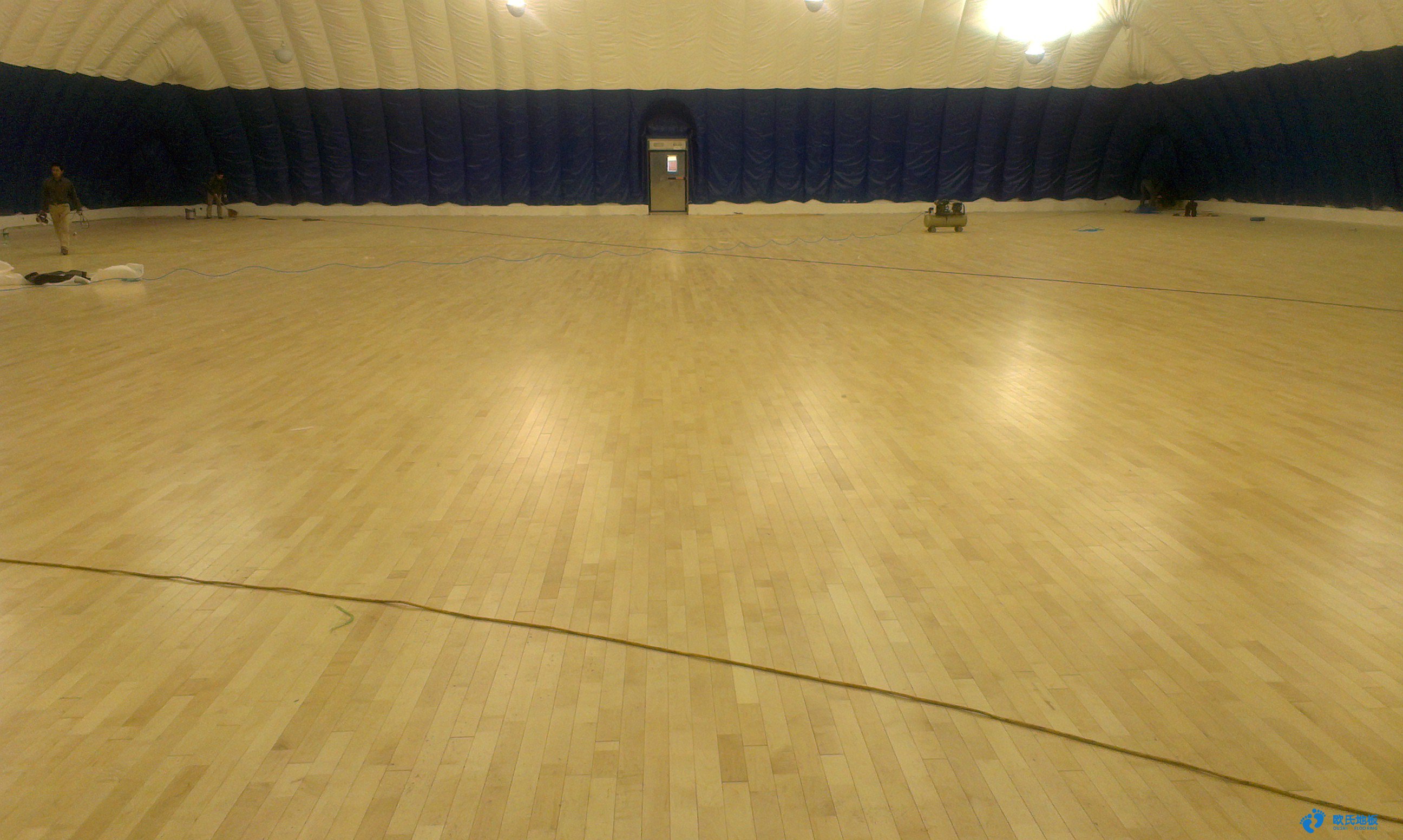 六盤水籃球運(yùn)動地板安裝 體育館實(shí)木地板