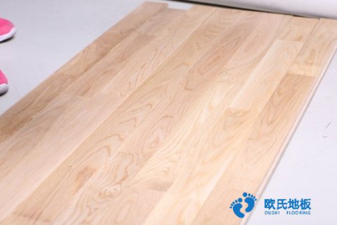 籃球場(chǎng)木地板如何上色