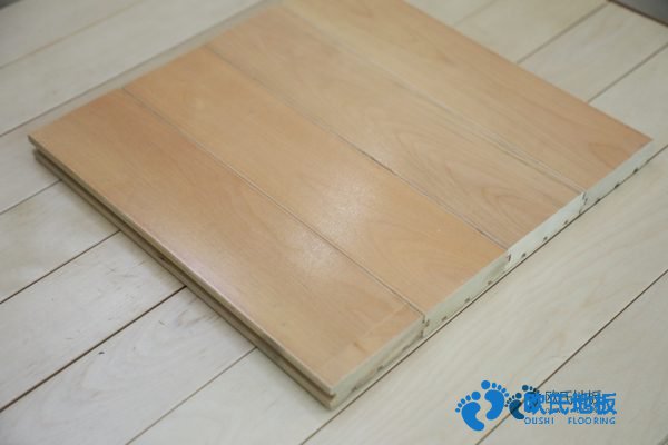 學(xué)?；@球場(chǎng)木地板施工步驟