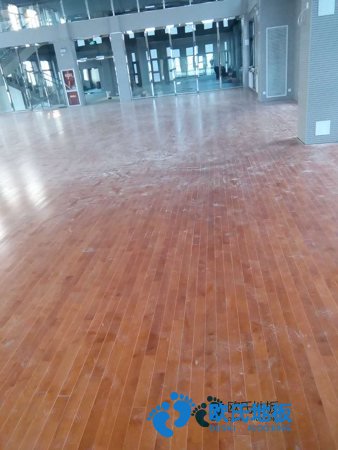 質(zhì)量好運(yùn)動籃球木地板施工單位