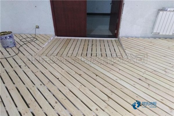 體育木地板報(bào)價1