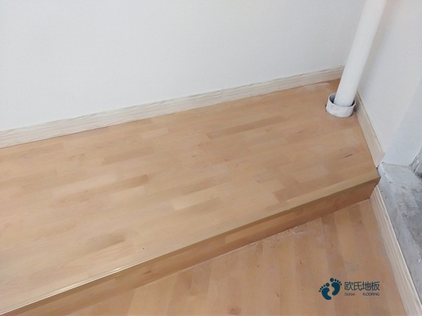 單龍骨籃球運(yùn)動(dòng)地板如何保養(yǎng)3