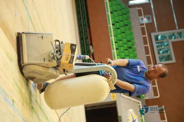 國產(chǎn)運(yùn)動場地木地板施工流程1