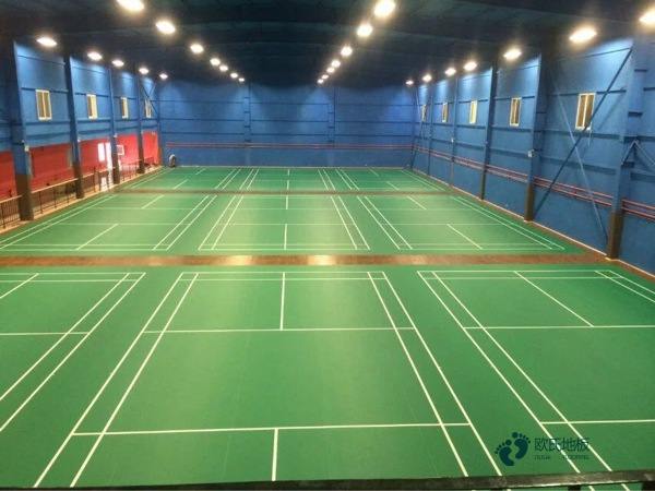 學(xué)?；@球場(chǎng)館地板的防火2